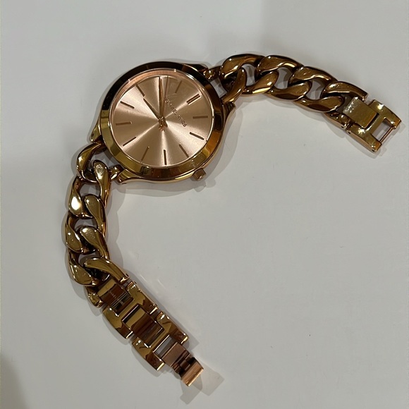 NIB Michael Kors Women’s MK3223 Elena Slim Runway Rose Gold Bracelet Watch - Picture 3 of 8